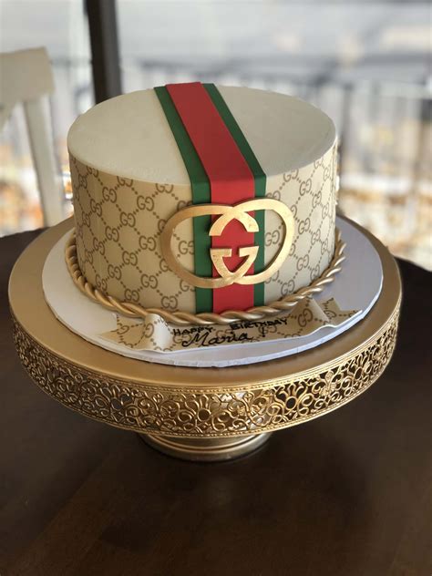 gucci birthday cakes